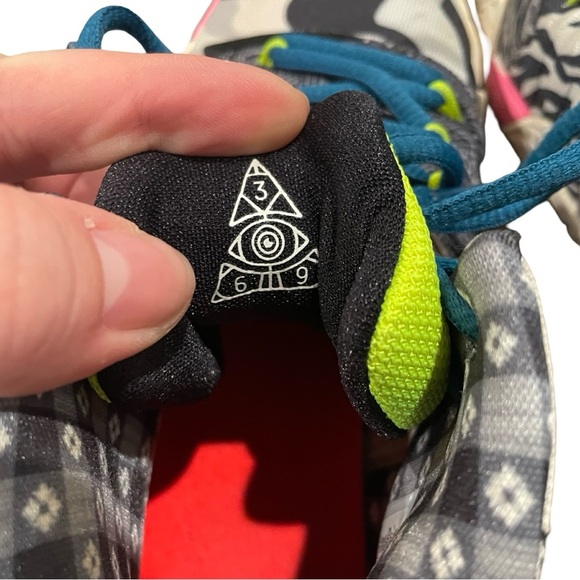 Nike Kybrid S2 What The Neon Sneakers Size Kids 3.5Y GUC Mid Rise Basketball - Picture 11 of 12